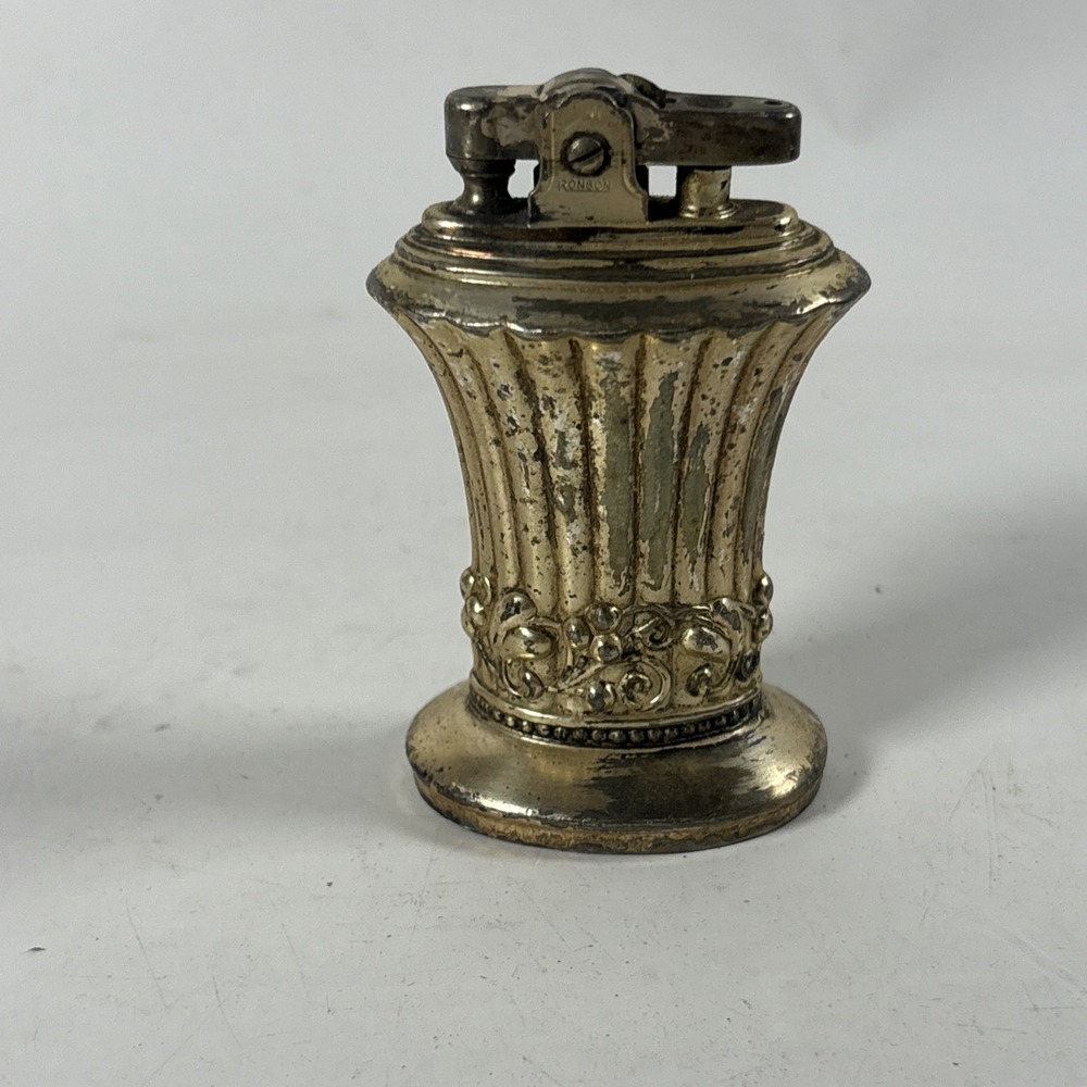 Vintage Ronson "Newport" Table Top Lighter 1940's
